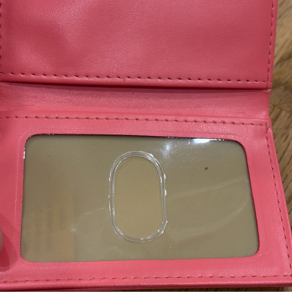 Buxton 1898 Trifold Mini Wallet Coral Pink Leather Compact - Picture 10 of 11
